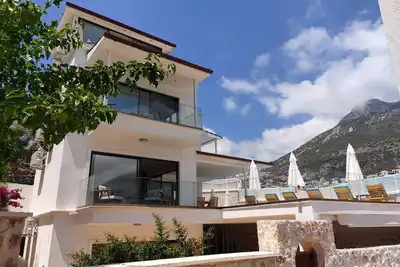 Image de Villa Lalhal a beautiful 5 bedroom Villa, heated private pool and games room.