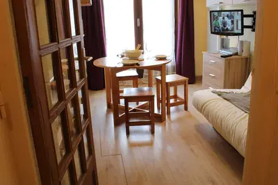 Image de Studio cabine avec accès direct aux pistes, balcon, et piscine - 4 couchages, Risoul 1850