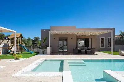 Image de Koin Villa Sunset, With Heated Pool & Whirlpool