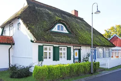 Image de Willkommen in Unserem Alten Rohrdach-haus