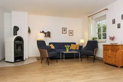 Image de Weidenhof 4, vacation apartment near the forest and beach