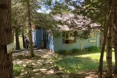 Image de Family-friendly cottage right on Drag River