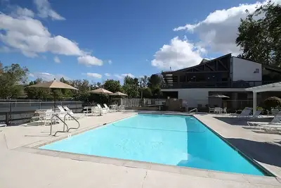 Image de Downtown Vacation! Two Spacious Units, Kitchen, Cycling, Near Santaya Isabel