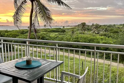 Image de Rénovée Avec Vue sur Mer Incroyable On Orient Beach!