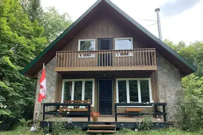 Image de Relax, Peace & Tranquility surrounded by nature: Modern Farmhouse Style Cottage