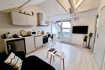 Centre ville T2 tout confort lumineux et bureau!