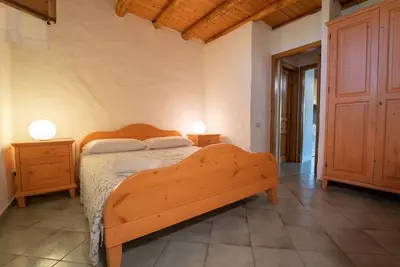 Image de Appartamento Gelsomino-Appartement-Classique-Salle de bain privée-Vue sur Jardin