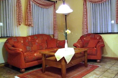 Image de Appartement-Supérieure-Salle de bain privée-Terrasse-Ferienwohnung 1 im Eg