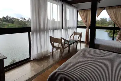 Image de House of the Waters