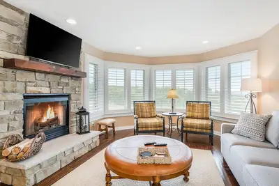 Image de Wonderful Ski-in/Ski-out Townhome W/ Shared Pool, Free WiFi, & Modern Decor