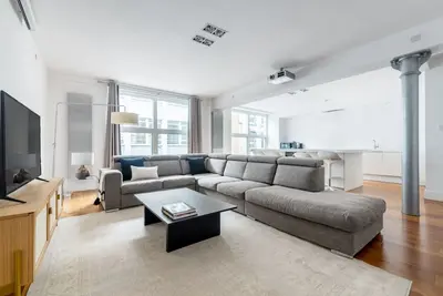Image de Modern Trendy Clerkenwell 2br, nr. Barbican, by Blueground