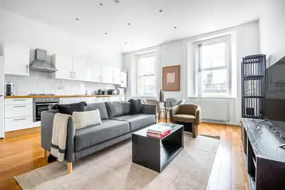 Image de Nice Bayswater 2 Br on Queensway opp. Underground stn, by Blueground