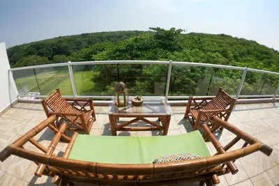 Image de Hermoso Penthouse al pie del rio y manglar 3bd Ph