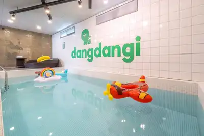 Image de Gapyeong Dangdangi Pet Poolvilla Blue