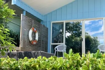 Image de Jellicoe Views - Surfdale Holiday Home