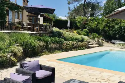 Image de Belle villa provencale dans un écrin de verdure