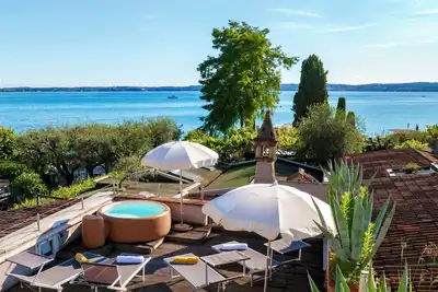 Image de Arcimboldo House 2+2, Emma Villas