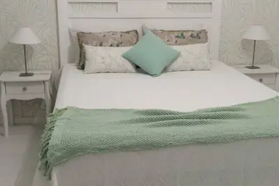 Image de Praia da Rocha, Private parking, 30m from the beach, swimming pool, tennis court.