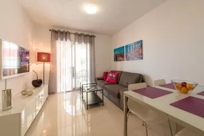 Image de Gorgeous Modern Apartment Euromarina