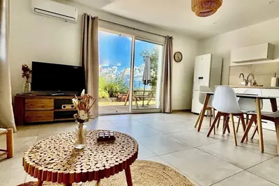 Image de Charmant T2, climatisé à 10 min des plages