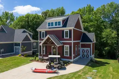 Image de Lakeside Retreat @ Tim’s Ford!