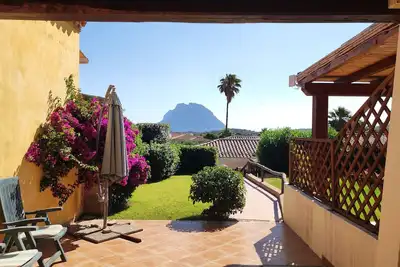 Image de Chambre avec vue sur le jardin de l'île de Tavolara- Porto San Paolo