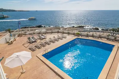Image de Mar Blava - Cozy apartment with communal pool facing the sea and free WiFi.