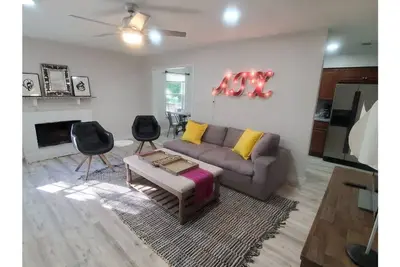 Image de Prime Central Austin Getaway: Style & Convenience