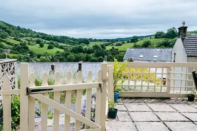 Image de Painter's Cottage, a charming cottage in historic Town of Matlock Bath