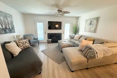 Image de Selah - Relaxing 2 bed/1. 5 bath St Simons townhome