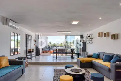 Image de Appartement RÉNOVÉ Avec Grande Terrasse Pour 4 Personnes