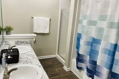 Image de Perfect Buckhead/Lenox 2br/2ba with Self Check-in!