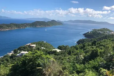 Image de Villa Ashoka: Exceptional Views, Three Private Acres, 40’x20’ Pool