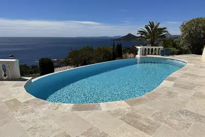 Image de Villa Vue Mer Exceptionnelle St Raphael CLIMATISÉE 15' A Pied De La Plage
