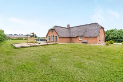 Image de Superbe maison à Ulfborg avec sauna