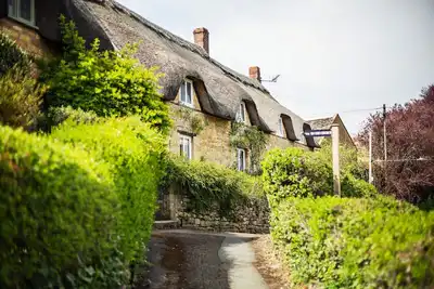 Image de Church Steps Luxury Thatched Cottage in Ebrington