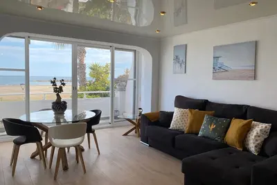 Image de Racunit, our beachfront house in Cunit, between Barcelona and Tarragona.