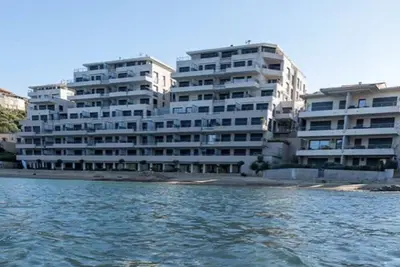 Image de Logement tout confort dans résidence les pieds dans l’eau