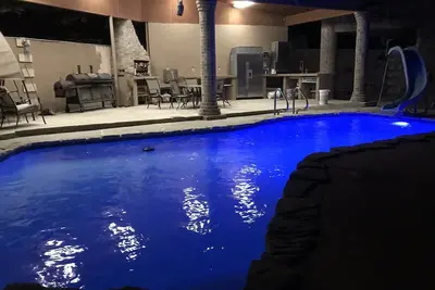 Image de Spacious house for the whole family with a pool and a great kitchen.