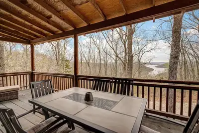 Image de The Big Cabins w/ Lake View