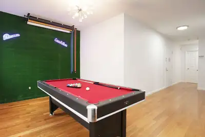 Luxury Brooklyn Apt w/ Free Wine & Champagne