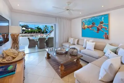 Image de Ocean Blue Luxury Apartment - Beachfront - Glitter Bay 203