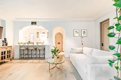 Image de Estately Plausibility of Simplicity