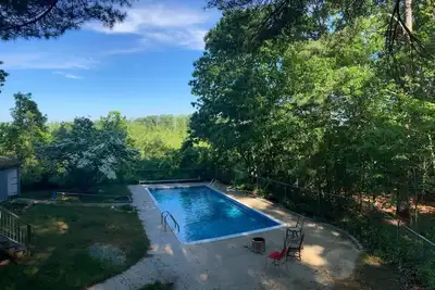 Image de Spacious Fully Loaded Retreat near forest, sea & easy access to Boston