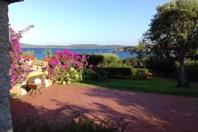 Image de Appartamento con Giardino sul Mare