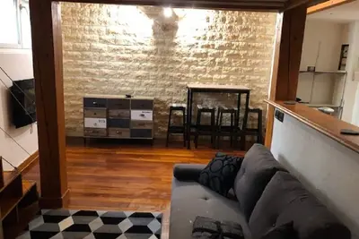 Image de Ravissant studio avec Mezzanine en plein coeur de Grasse