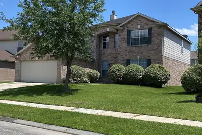 Image de Entire 3200 Sqt House