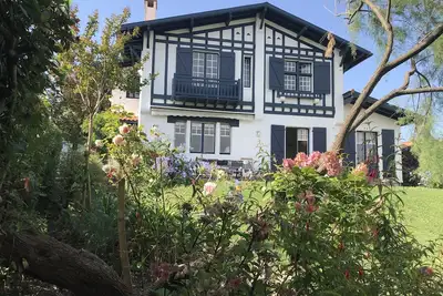 Image de Villa 200m  Plage Saint jean de luz 7 chambres 16 couchages Vue mer montagne