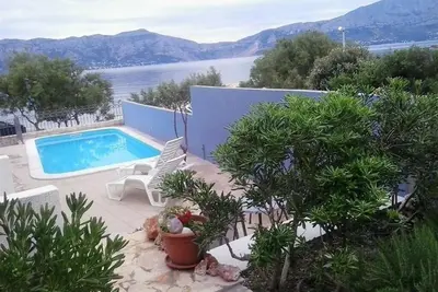 Image de Appartement dans Povlja avec vue mer, Balcon, Climatisation, Wifi (4936-2)