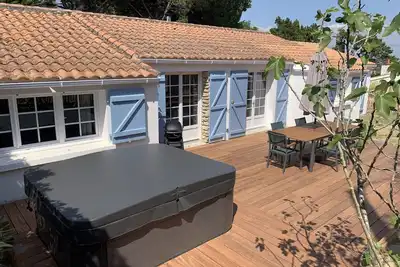 Image de Maison de vacances, idéale pour famille avec accès plage et spa